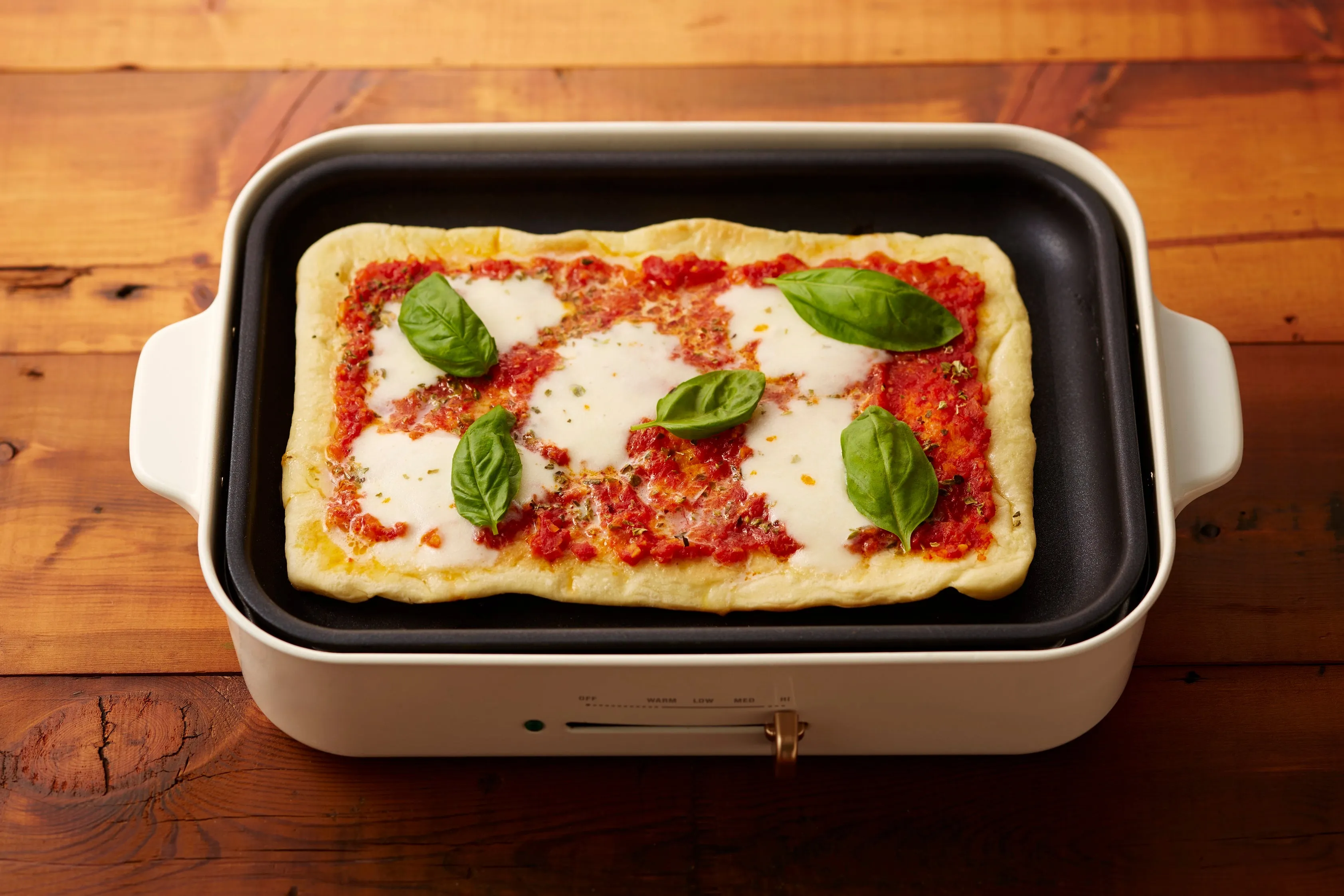 Compact Hotplate in White
