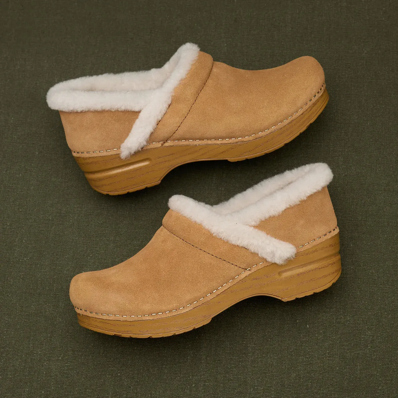 DANSKO PROFESSIONAL COZY SUEDE - WOMENS