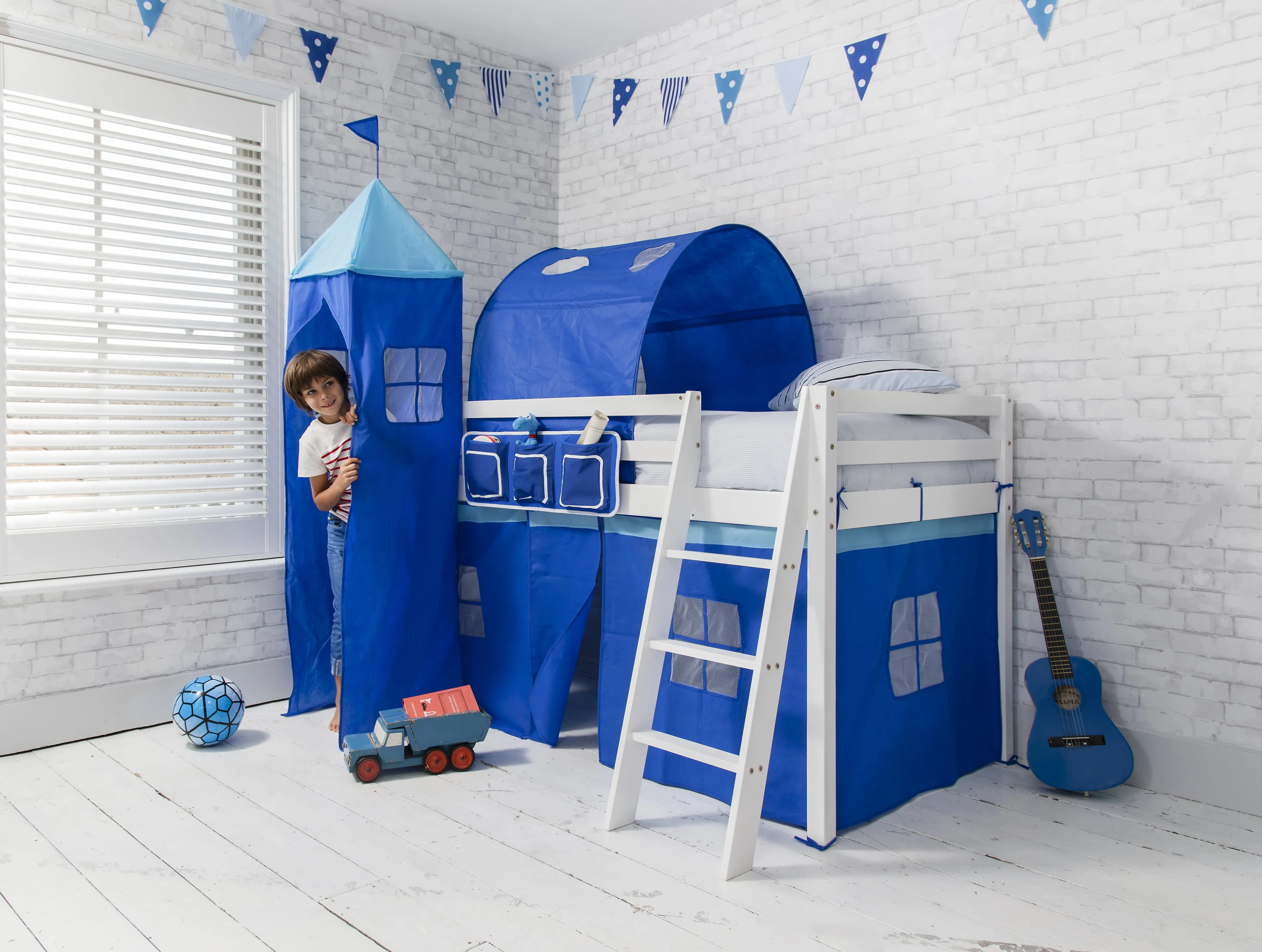 Moro Cabin Bed Midsleeper with Blue NW Package in Classic White