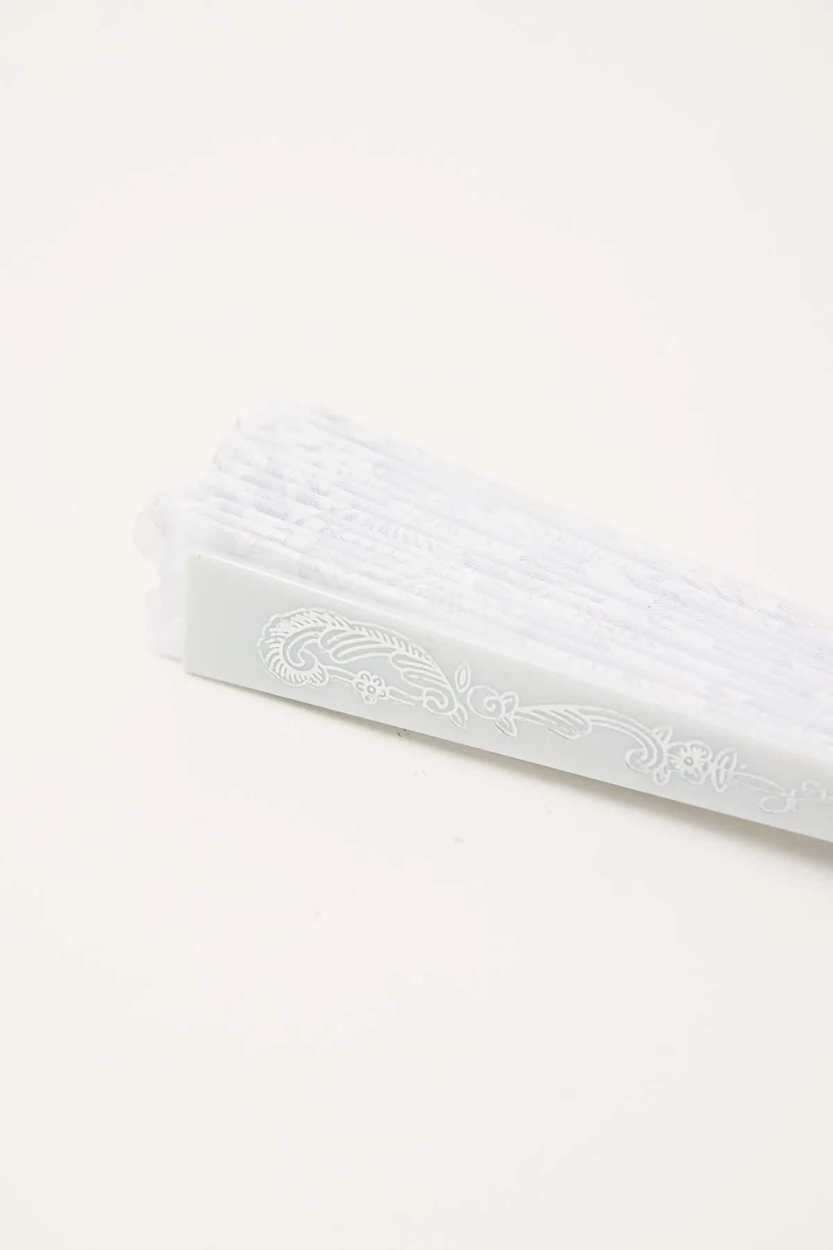 Token Atelier Handheld Lace Fan White